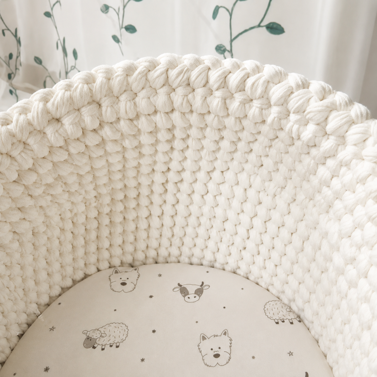 Couffin Bébé en Crochet. Élégant & Douillet avec Support en Bois